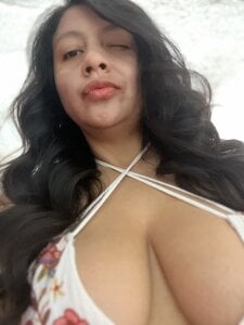 Bamby08 Mmm mi boca te nesecita 😜😝💦🍭🌸👄👄👄👄👄 Pic