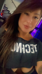 Sarahmonesexy Sarah 🖤 Home 2 Pic 5