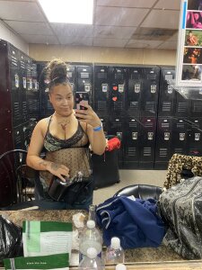 Pretty_wett_Pussy1400