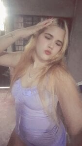 i am de sarahisex219  3 Imagens