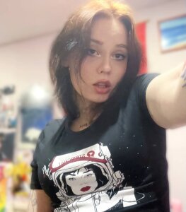 AlikaLevis Stripchat Pic 3