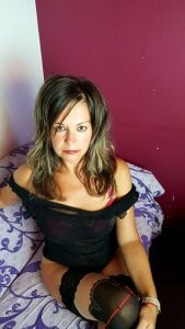 milfsexy Public Pic
