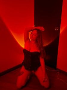 Salome_K_ Public Pic