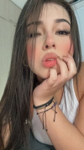 Abby-26 Public Pic 8