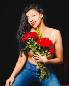 aitana_garcia_ your Valentine's gift or roses, which do you choose? Foto