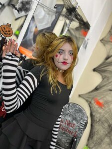 Eilish_hall SWEET OR TRICK 😈 Pic 4