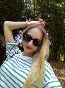 HelenLindsey Public Pic 3