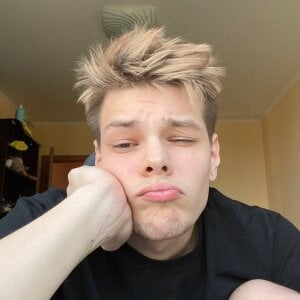 DENIS_HERE Public Pic 4