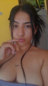 emma_066 Public Pic 9