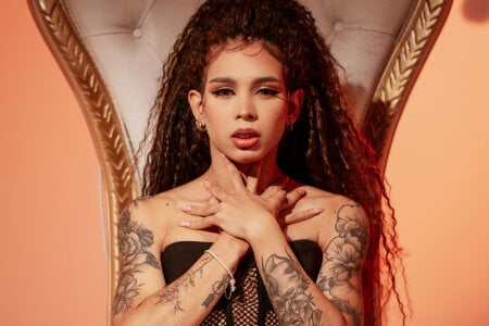 Samantha_Bernardo kullanıcısının Queen of Hearts albümü -  fotoğraf