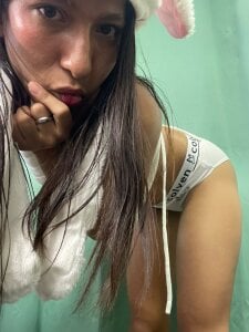 alix_kitty 🤍 Pic 9