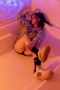 What if we make it happen in the bathtub?😏 de VioletPaket  5 Imagens