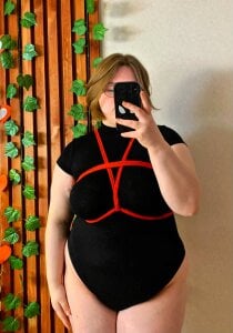 MaryFloree kullanıcısının tie me closer albümü -  fotoğraf