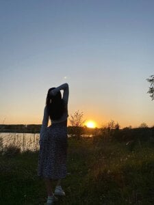 MonaFleek Public Pic 3
