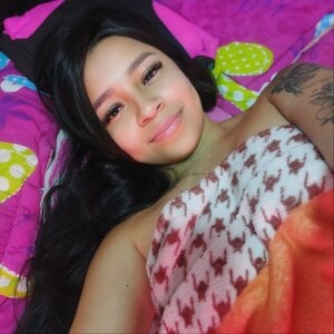 miiastone_cm kullanıcısının Just me ✨ albümü -  7 fotoğraf