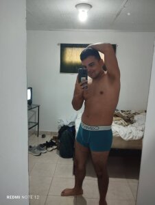 axel_jhones_ Public Pic 6