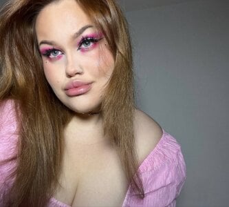 Gloria_Thomas Public  5টি ছবি