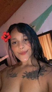 TwoHotGirlsLive 🌸 Mía 🌸 Pic 3