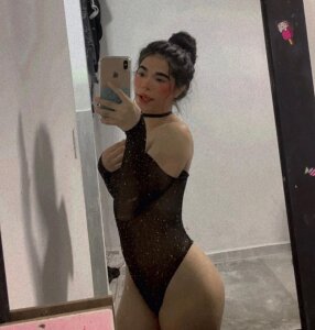 Hotgroup-10