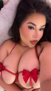 Zoey_thompson Red and tender my love, I would like you to make me all yours 🎀😍 Pic 3