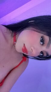 mara_swan_ Public Pic 3