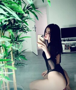 Public od IrisMiley  3 snímek