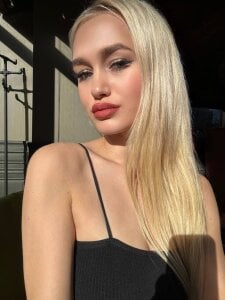 KristinaDanes Public Foto 3