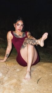 Candy_dim Waiting for my Gentleman Pic 5