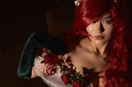 AnneTLi Halloween Pic 3