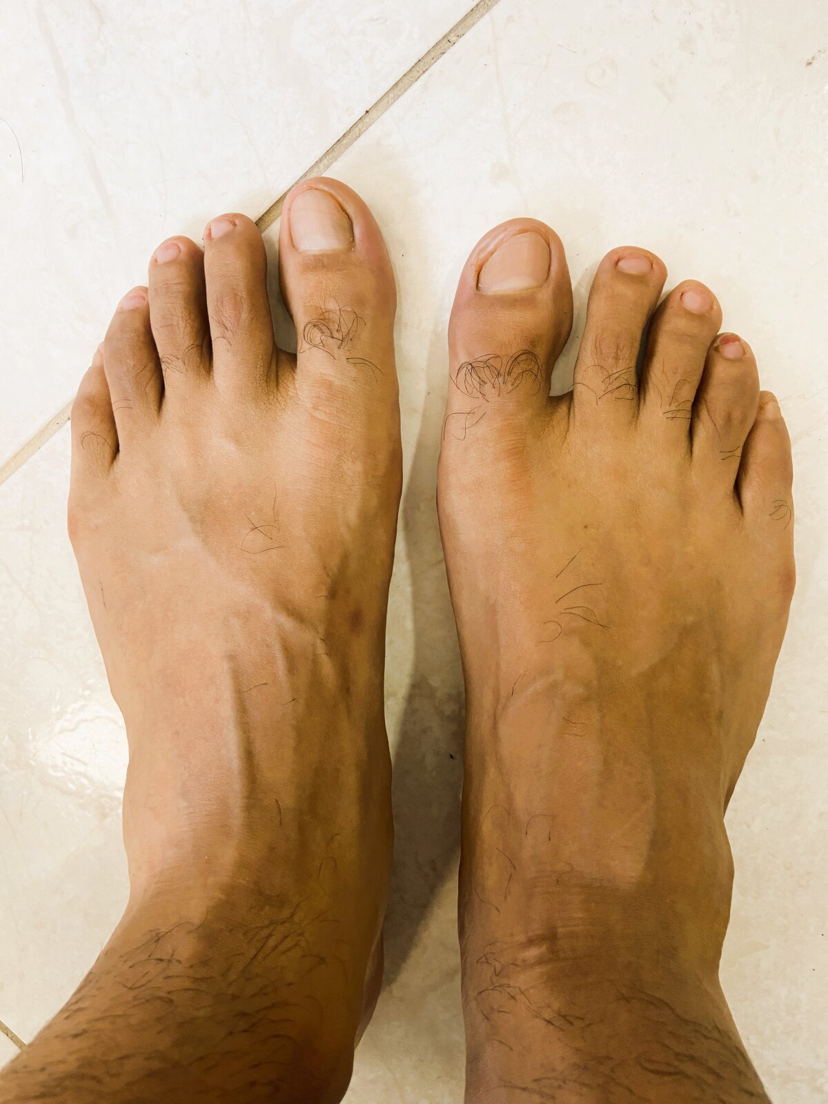 Foto em tendência de Hideintheoffice 9214