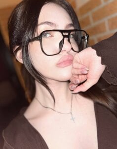 Ashley_for_you I came to pick up the annual report 🤓👄 Fotka 4