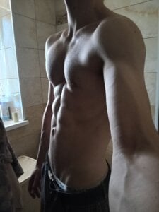 KaelNox In a married woman's bathroom when she need a little help at home Εικόνα 6