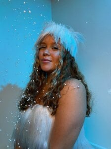 BelaMiller_ ✨ Winter Tease Pic