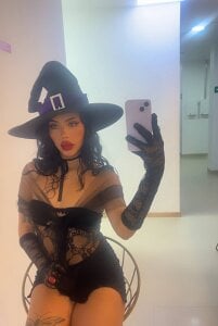 Giovanna_oliveira Happy Halloween🎃 Pic 3
