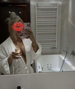 emiliafrancaise 😈 Foto 2