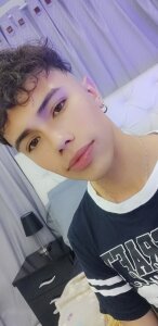 Angel_DamiianのSelfiesの 2枚の写真