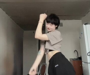 MiTeehee Public Pic 2