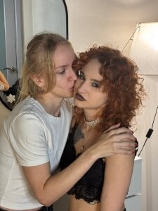 ValentinaBrianspublic album with us Bild