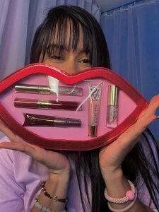 lizzy_kane: Lost in the woods, with a happy ending 🌲🍁 ( фото)