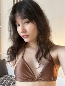 TheaBartram How do you like my bathing suit? Pic 3