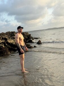 Justin de Justin-mackenlly  3 Imagens