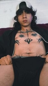 Axell_Kussh Public Foto