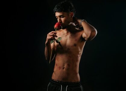 My mischievous look is calling you!!!! 🌹💞😘💋 de Thiagoferreti Foto