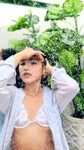 Lia_Mar_ Wet and not just because of the water 😏 Pic 6