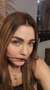 VIOLETA-QUEEN I'm watching you Kuva 3