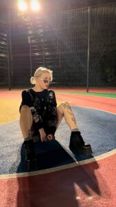 Night-craze Public Pic 8