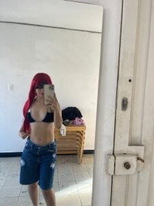 mask_red_girl Public Pic 5