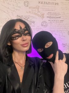 weloves33x Public Pic 5