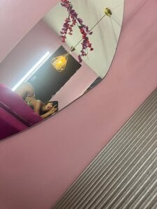 arya_alaya_cr PINK ROOM Pic 6