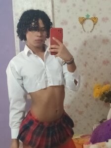 shannel_hilll Let me show you how sexy I can be for you 😏 Pic 3